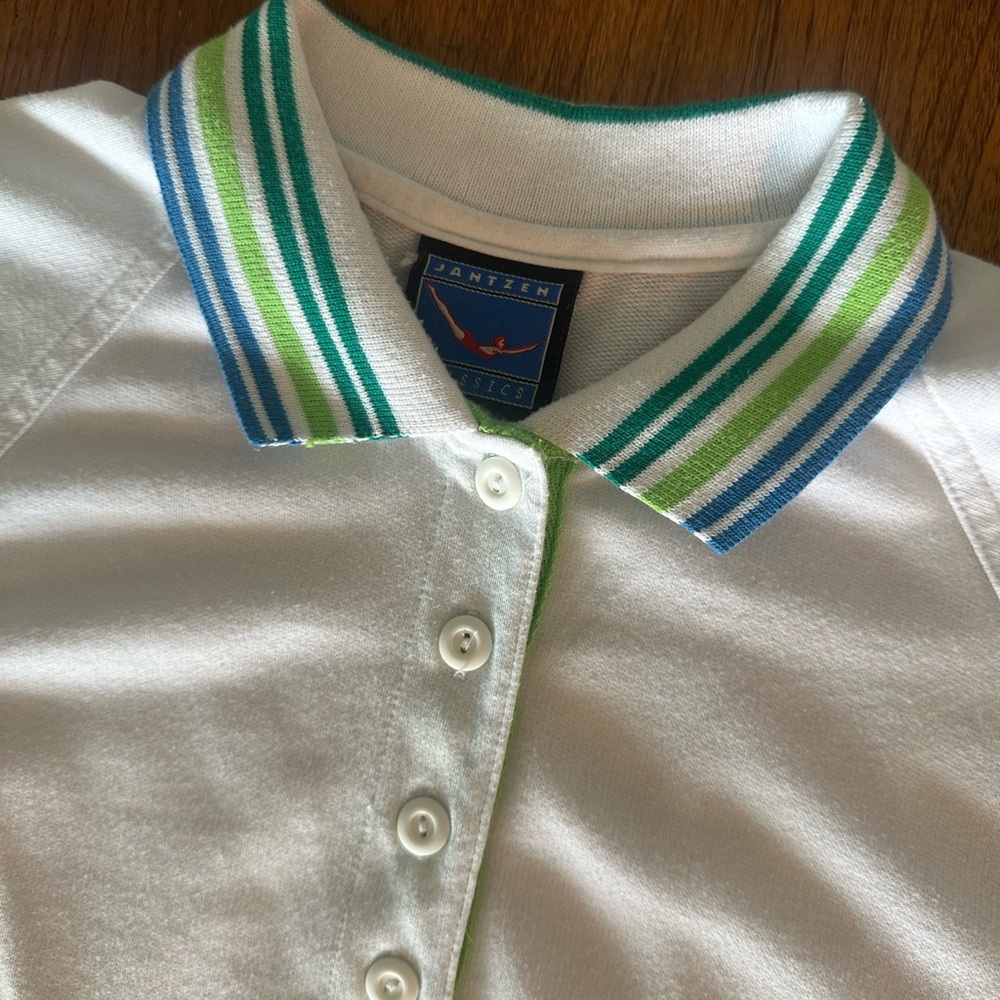 Jantzen tennis Polo Top with Blue & Green Trim and mesh pockets - Picture 4 of 11